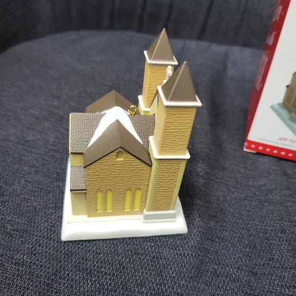 2015 Hallmark Keepsake Joy To The World Christmas Ornament Magic Sound - Picture 3 of 10